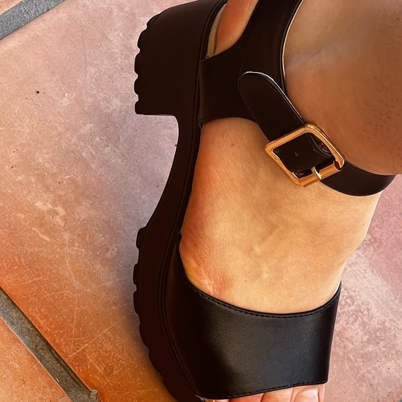 Koi Footwear black  Leather Sandal - size 37 - Picture 3 of 7